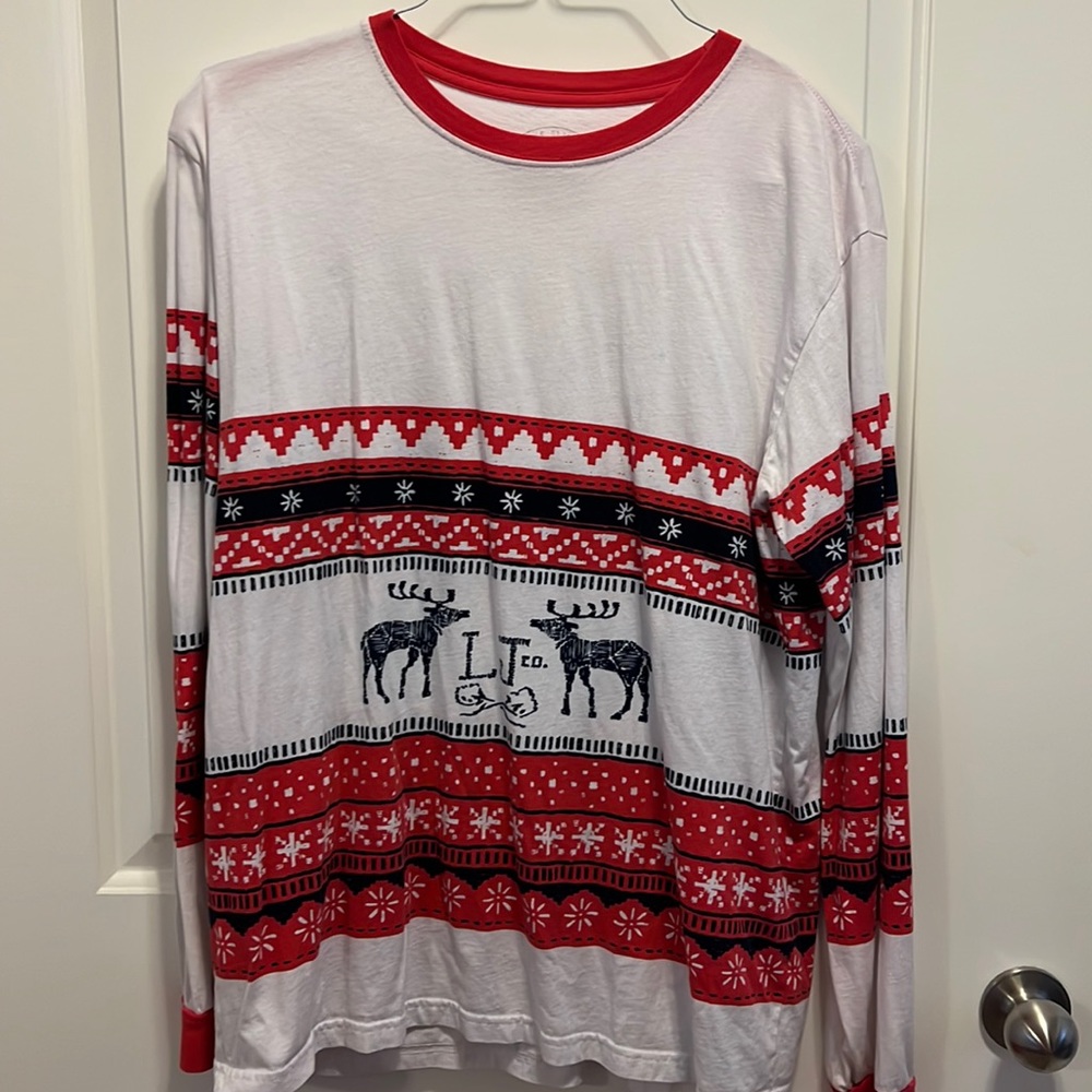 Cute Christmas winter sweater themed long sleeve tee